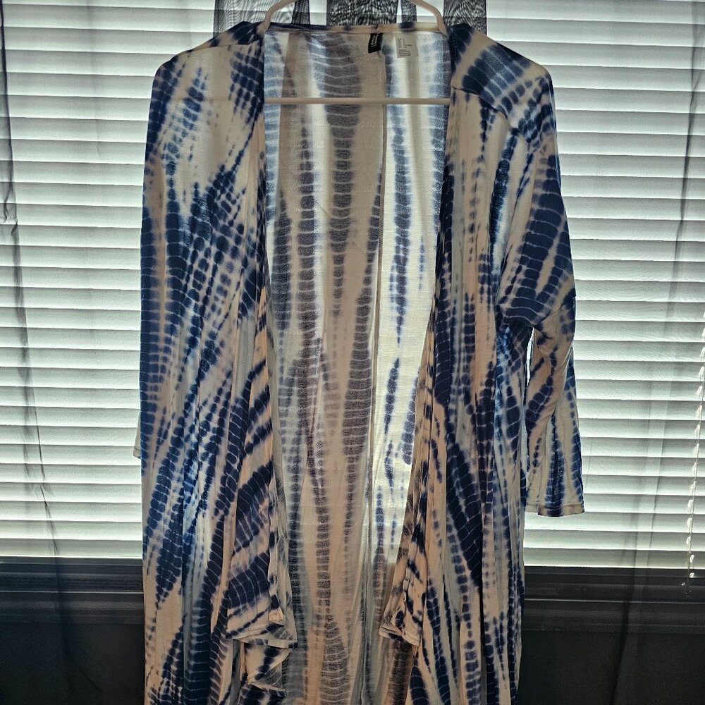 Cardigan - Picture 3 of 3